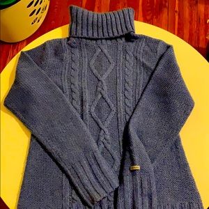 Like new warm Columbia sweater